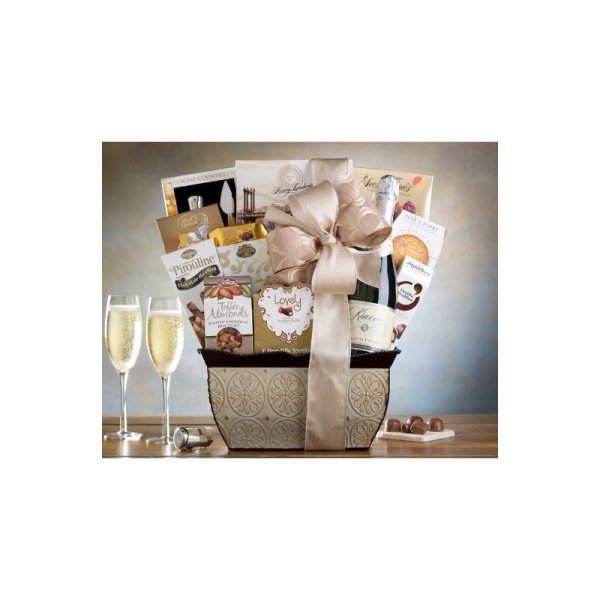 Kiarna California Champagne Assortment Gift Basket